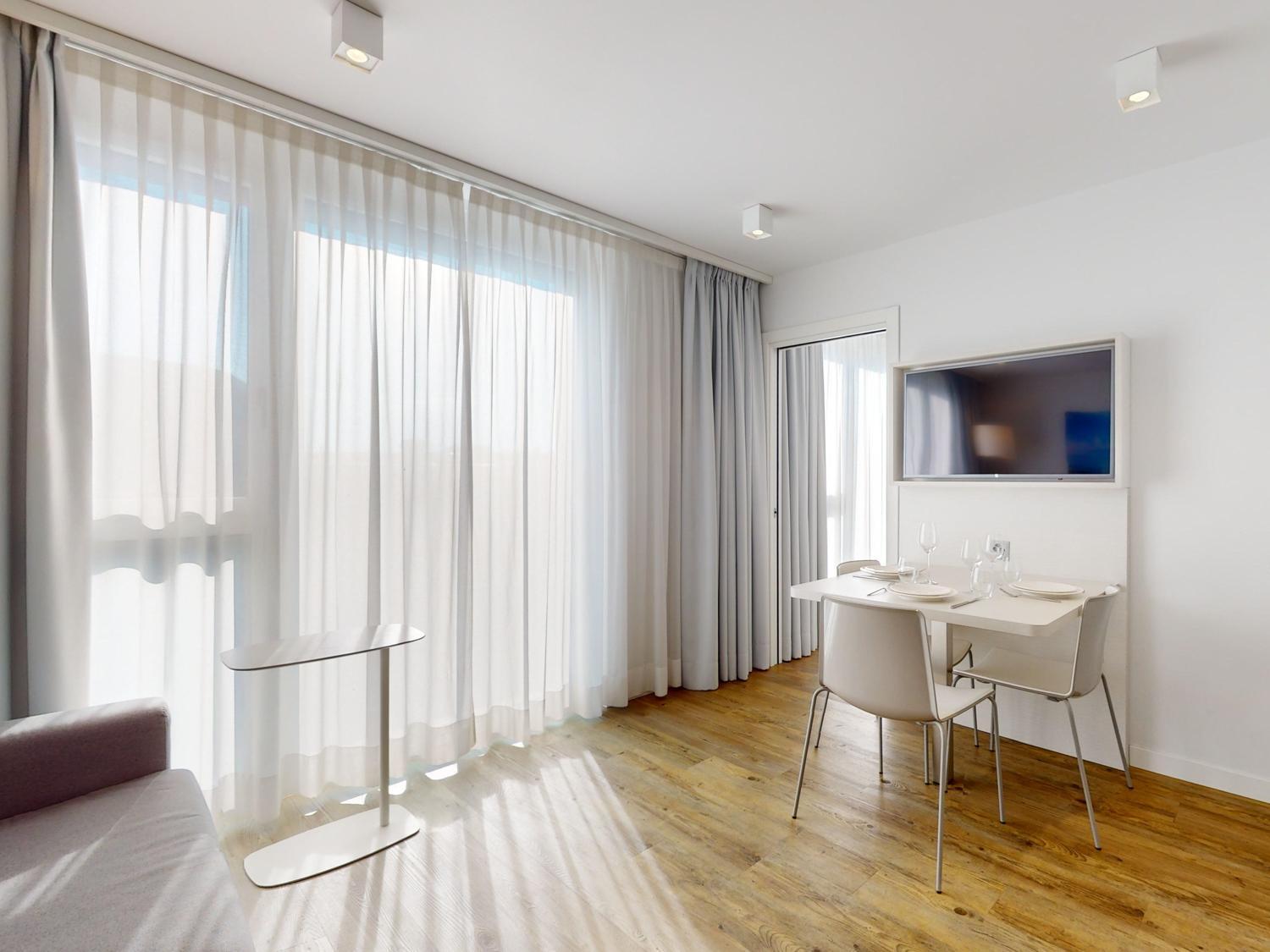 Nonanteneuf Appart Hotel Vevey - Contactless Check-In מראה חיצוני תמונה